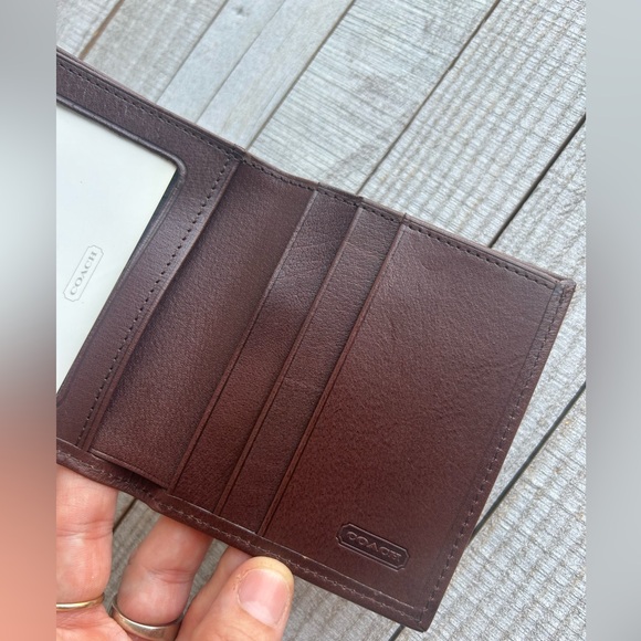 SOLD-Vintage Coach Slimfold Identification Wallet #4691 - Picture 5 of 10